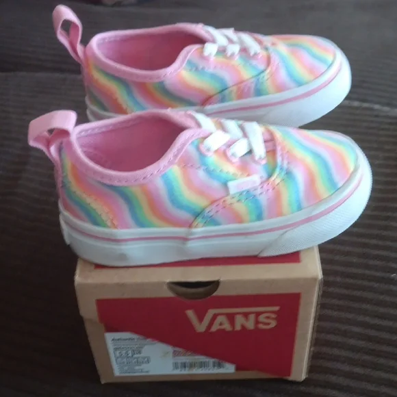 Vans Kids Rainbow Stripe Sneakers Toddler 5 1/2 NWT - Picture 7 of 7